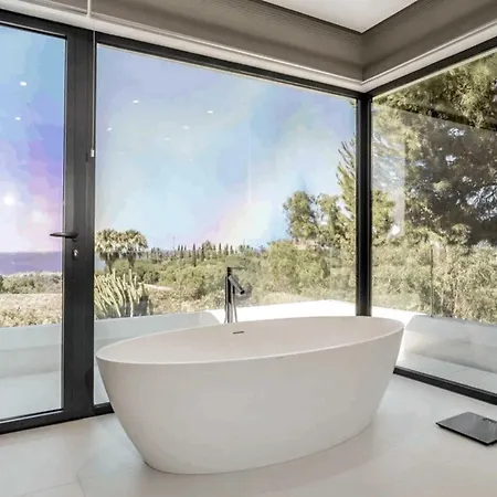 Villa Cerro With Amazing Sea Views Marbella